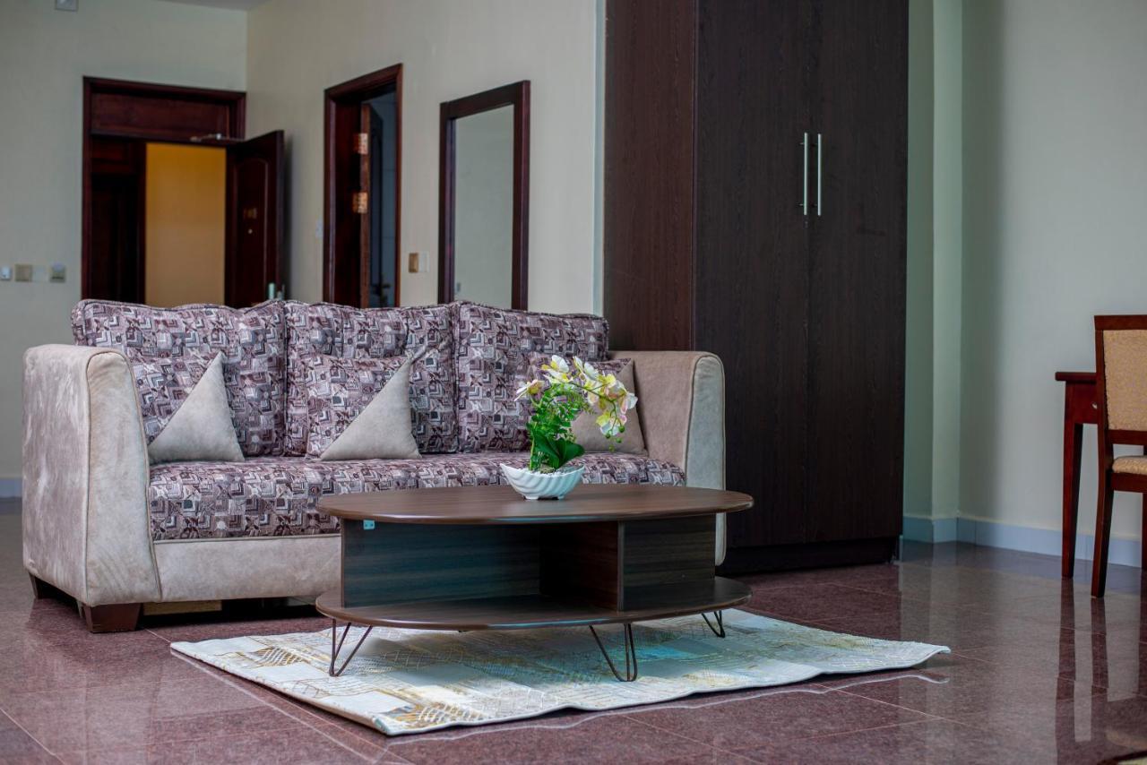 Koki Hotel Кампала Экстерьер фото