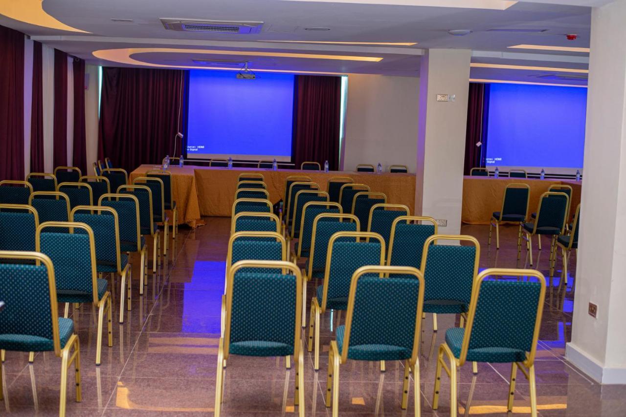 Koki Hotel Кампала Экстерьер фото
