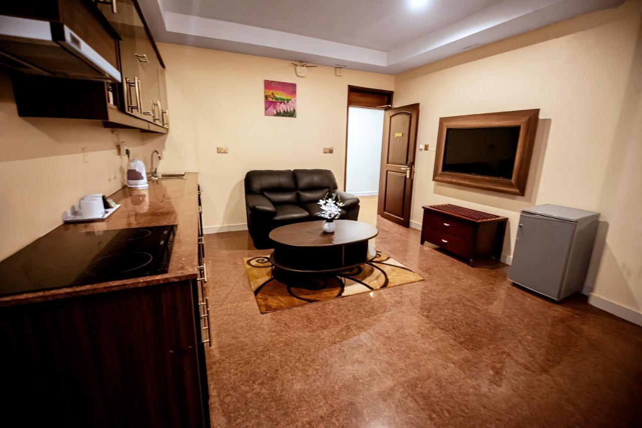 Koki Hotel Кампала Экстерьер фото
