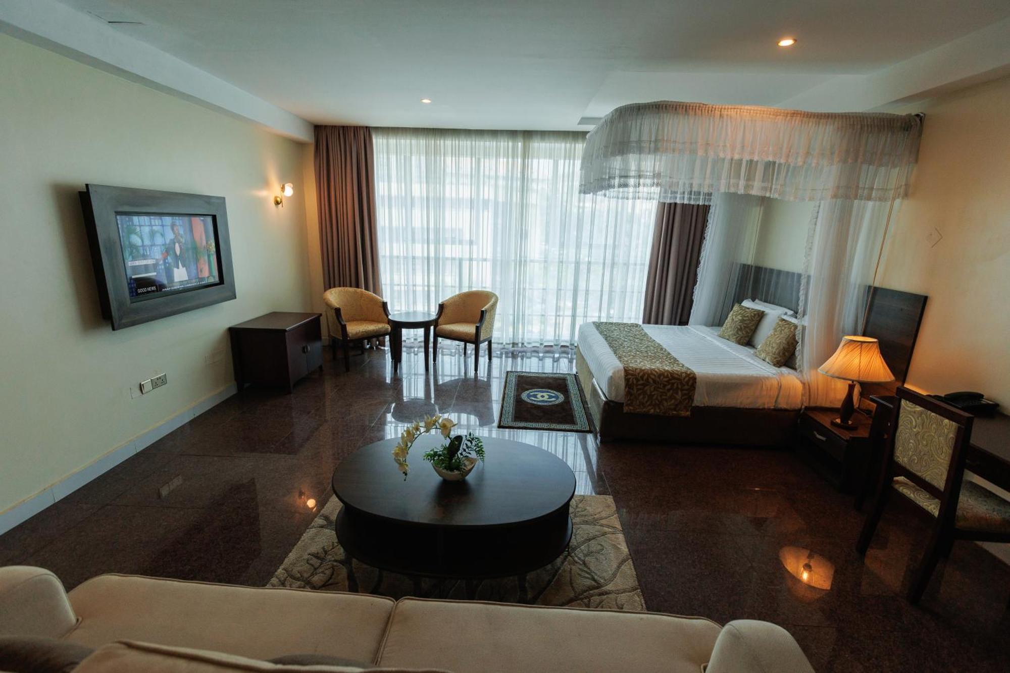 Koki Hotel Кампала Экстерьер фото