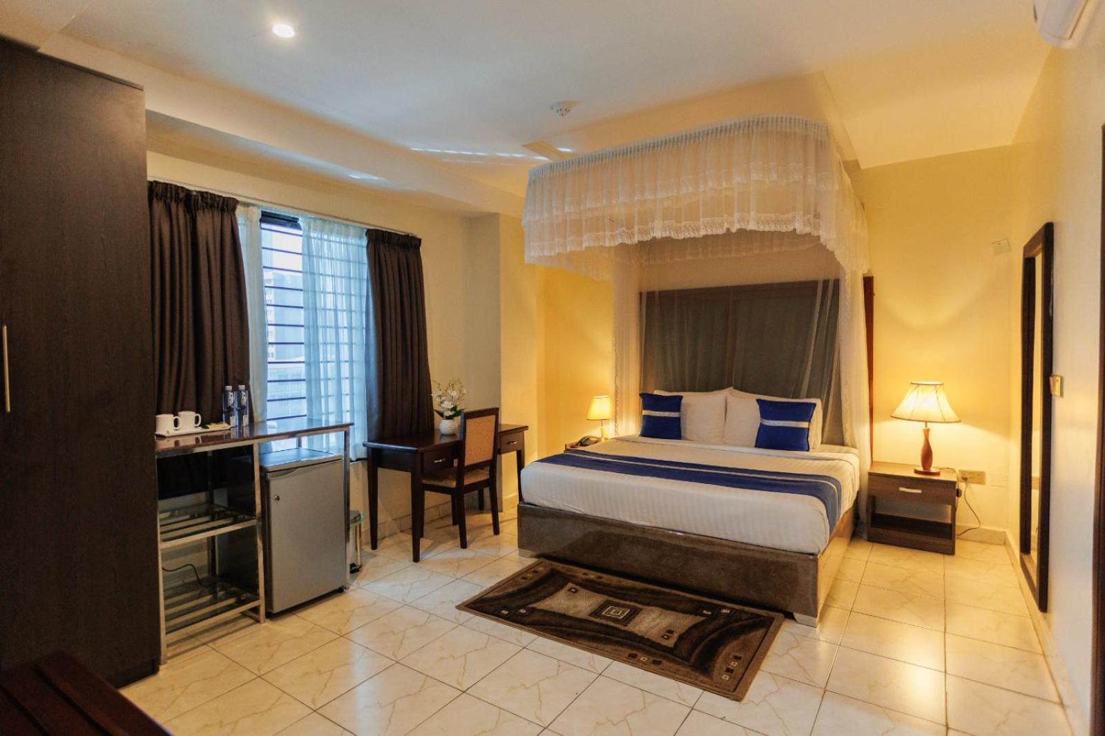 Koki Hotel Кампала Экстерьер фото