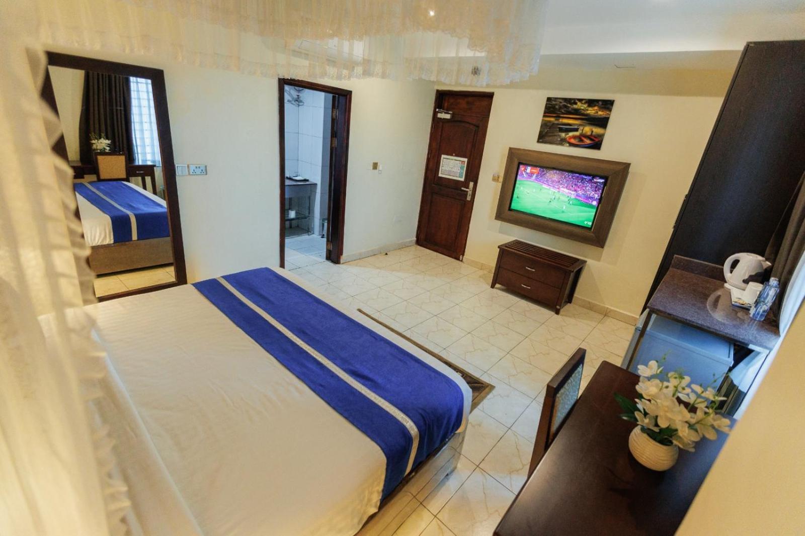 Koki Hotel Кампала Экстерьер фото