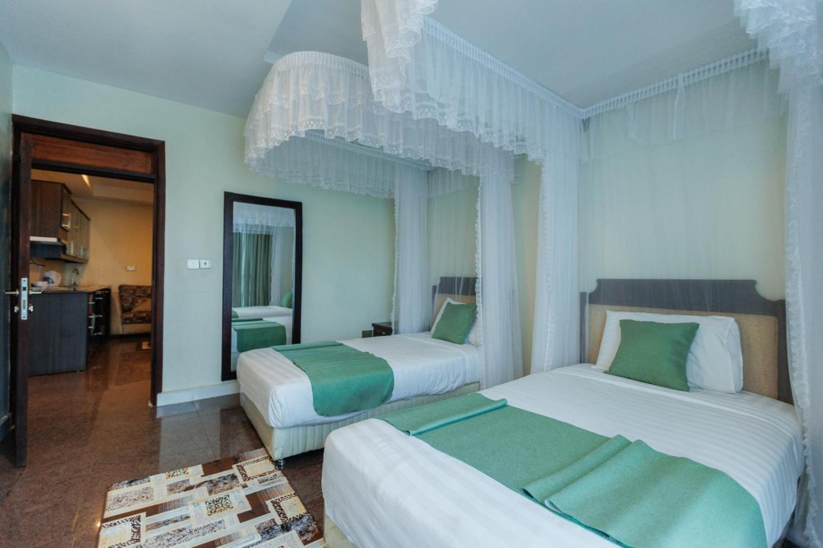 Koki Hotel Кампала Экстерьер фото