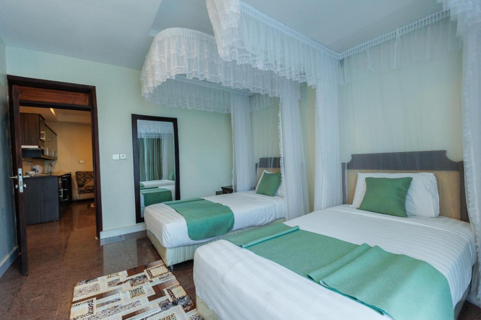 Koki Hotel Кампала Экстерьер фото